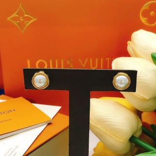 Louis Vuitton Pearl Halo Round Stud Earrings