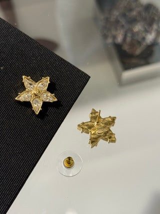 Chanel Crystal Star Stud Earrings – Elegant Luxury Fashion Jewelry