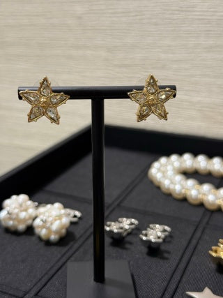 Chanel Crystal Star Stud Earrings – Elegant Luxury Fashion Jewelry