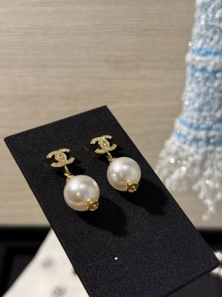 Chanel Pearl CC Drop Earrings – Elegant Luxury Fashion Jewelry