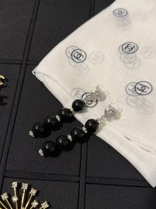Chanel Pearl & Black Bead CC Drop Earrings – Elegant Luxury Fashion Jewelry