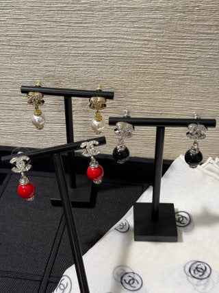 Chanel Red Pearl CC Drop Earrings – Elegant Luxury Fashion Jewelry