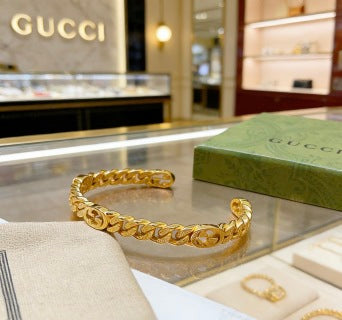 Gucci Interlocking G Twisted Rope Chain Cuff Bracelet