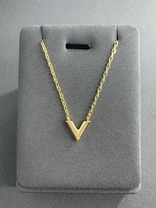 Louis Vuitton Signature V Letter Pendant Necklace