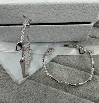Dior Éclat Serpentine Hoop Earrings