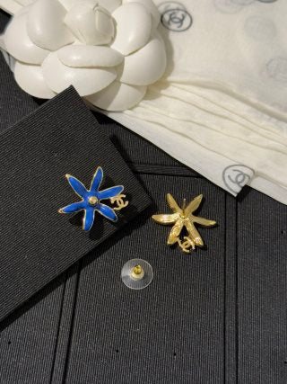 Chanel Blue Floral CC Stud Earrings – Elegant Luxury Fashion Jewelry