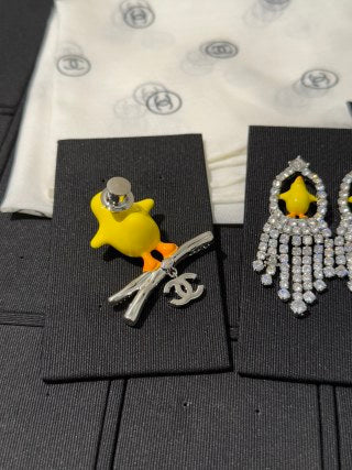 Chanel "Little Yellow Chick" Branch-Style Pendant Brooch with Full Pavé Diamonds