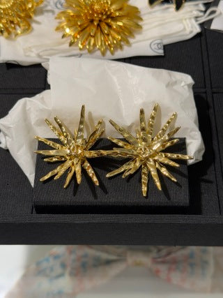 Chanel Gold Sunburst Statement Brooch – Elegant Luxury Fashion Accessory
