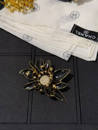Chanel Black Camellia Flower Brooch – Elegant Luxury Fashion Accessory