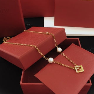 FENDI Pearl O’Lock Charm Chain Necklace