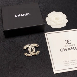 CHANEL Noir Pearl CC Embellished Brooch