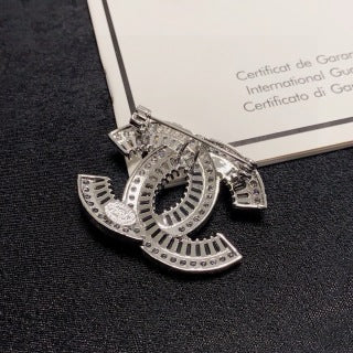 CHANEL Radiant Crystal Edge CC Brooch