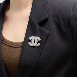 CHANEL Radiant Crystal Edge CC Brooch