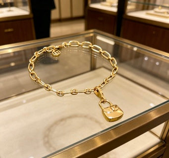 Gucci Padlock Charm Chain Bracelet