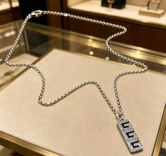 Gucci GG Logo Plate Chain Necklace