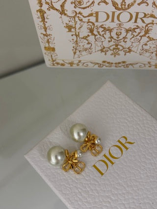 Dior Perle Noeud Pearl Bow Earrings