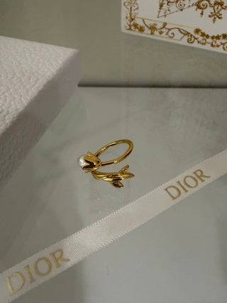 Dior Perle Jardin Bow Ring