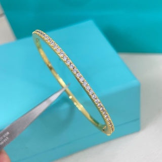 Cartier Étoile Radiance Slim Pavé Bangle