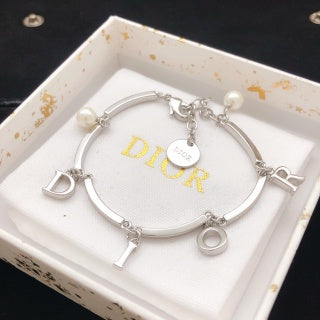 Dior Lumière Letter Pearl Bracelet