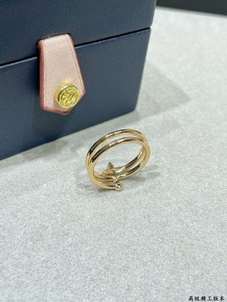 Louis Vuitton Blossom Butterfly Open Ring