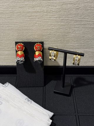 CHANEL Rouge Lipstick CC Drop Earrings