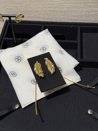 CHANEL Golden Wheat Detachable Drop Earrings
