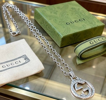Gucci Interlocking G Circle Pendant Chain Necklace