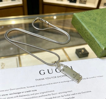 Gucci GG Engraved Plate Chain Necklace