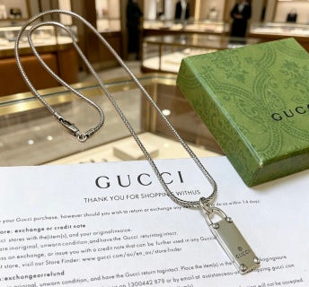 Gucci GG Engraved Plate Chain Necklace