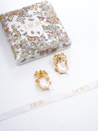 Dior Colombe Fleur Hoop Earrings