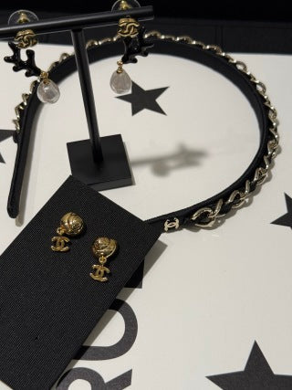 Chanel Gold Conch Shell Drop Earrings