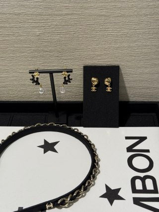 Chanel Gold Conch Shell Drop Earrings