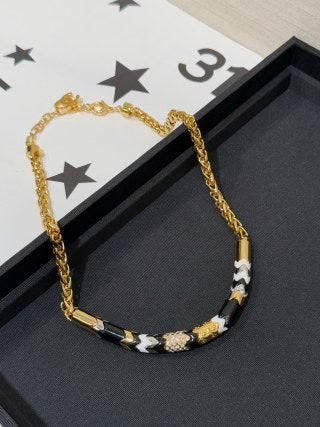 Chanel Black & White Chain Necklace – Elegant Luxury Fashion Jewelry