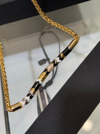 Chanel Black & White Chain Necklace – Elegant Luxury Fashion Jewelry