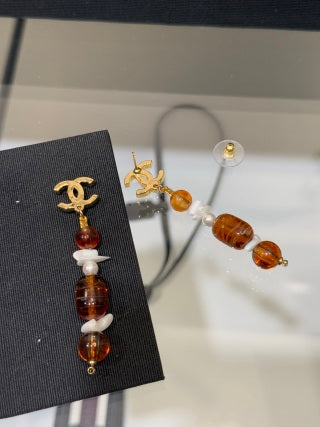 Chanel Amber Pearl CC Drop Earrings – Elegant Luxury Fashion Jewelry