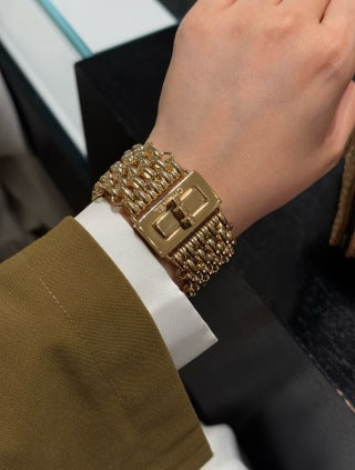 Chanel Gold Chain Statement Bracelet – Elegant Luxury Fashion Jewelry