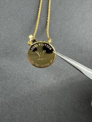 Louis Vuitton Blossom Medallion Flower Pendant Necklace
