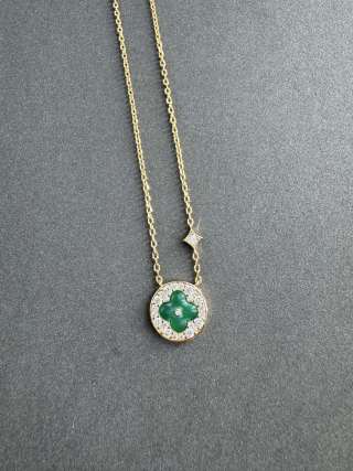 Louis Vuitton Emerald Blossom Medallion Pendant Necklace