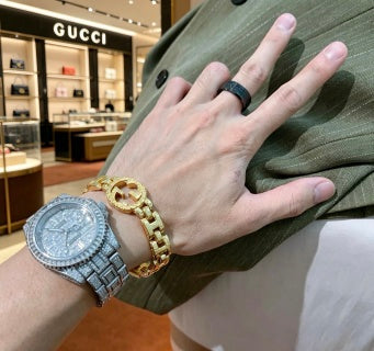 Gucci Interlocking G Geometric Link Medallion Bracelet