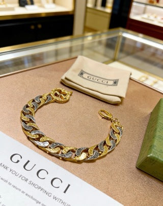 Gucci Interlocking G Twisted Chain Crystal Link Bracelet