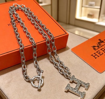 Hermès Chaine d’Ancre H Pavé Toggle Necklace