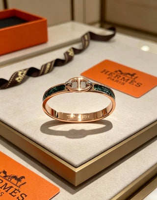 Hermès Vert Fumé Enamel Clic H Bracelet
