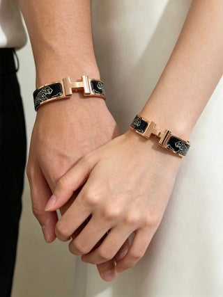 Hermès Clic H Noir Enamel Contrast Bracelet