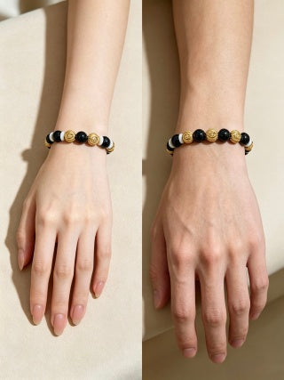 Gucci Interlocking G Onyx Pearl Bead Medallion Bracelet