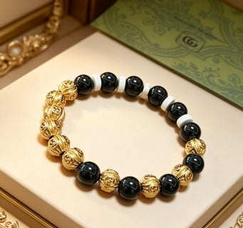 Gucci Interlocking G Onyx Pearl Bead Medallion Bracelet