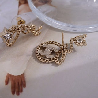 CHANEL Linked CC Chain Texture Stud Earrings