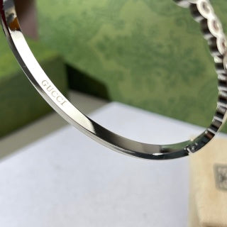 Gucci Interlocking G Beaded Edge Medallion Cuff Bracelet