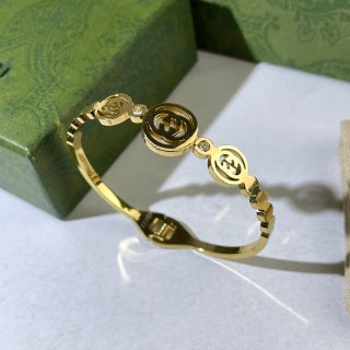 Gucci Round Interlocking G Medallion Slim Chain Cuff Bracelet