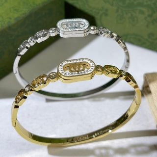 Gucci Oval Interlocking G Crystal Frame Chain Cuff Bracelet