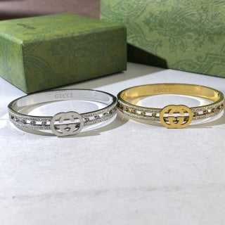 Gucci Interlocking Oval Emblem Pavé Edge Bangle Bracelet